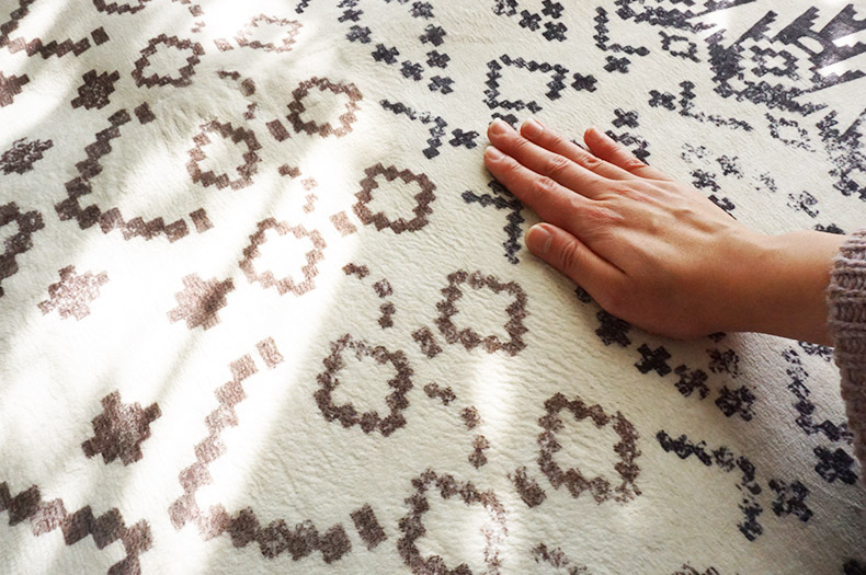 デザインで選ぶラグ