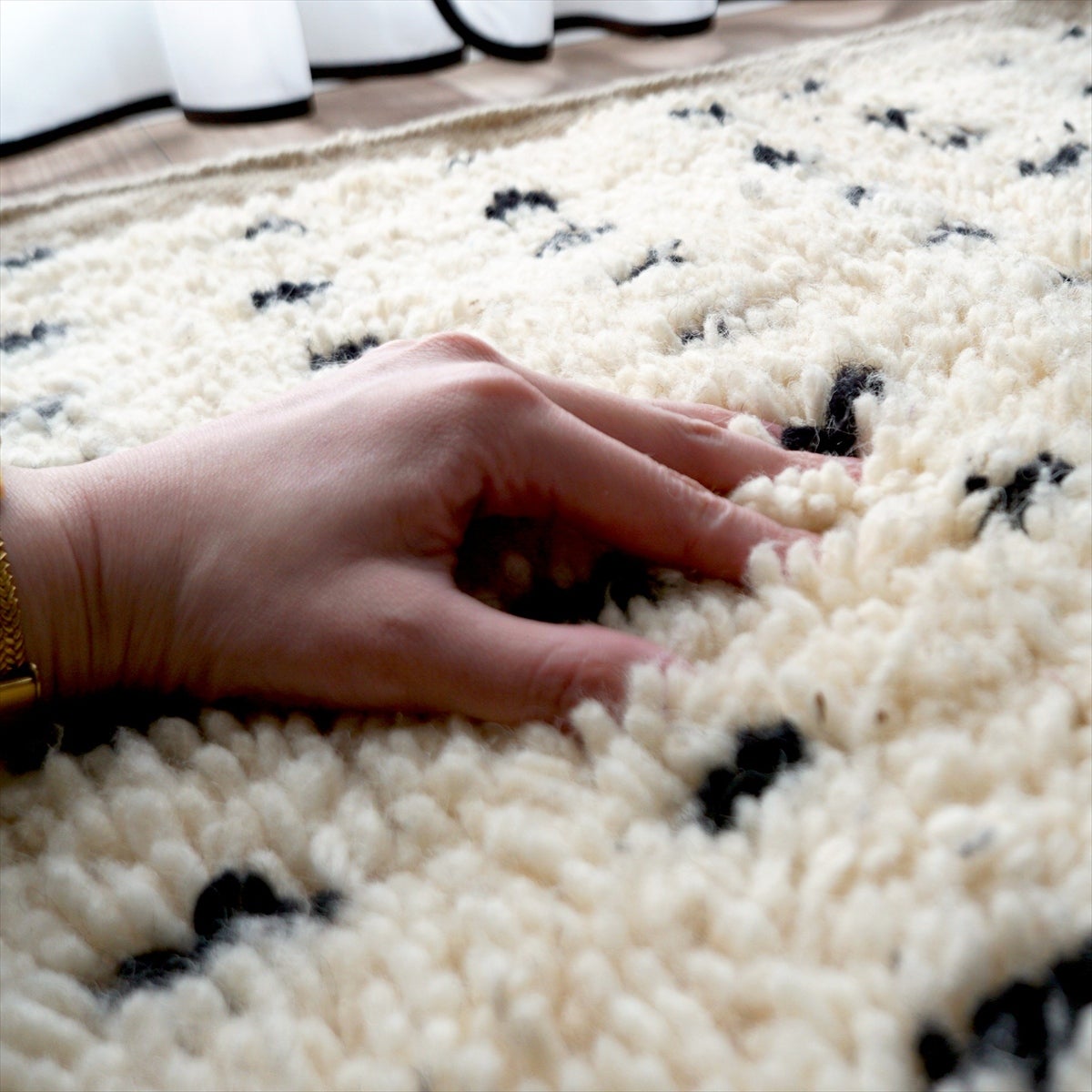 世界に1枚だけ！モロッコ直輸入のウール100％ハンドメイドベニワレン